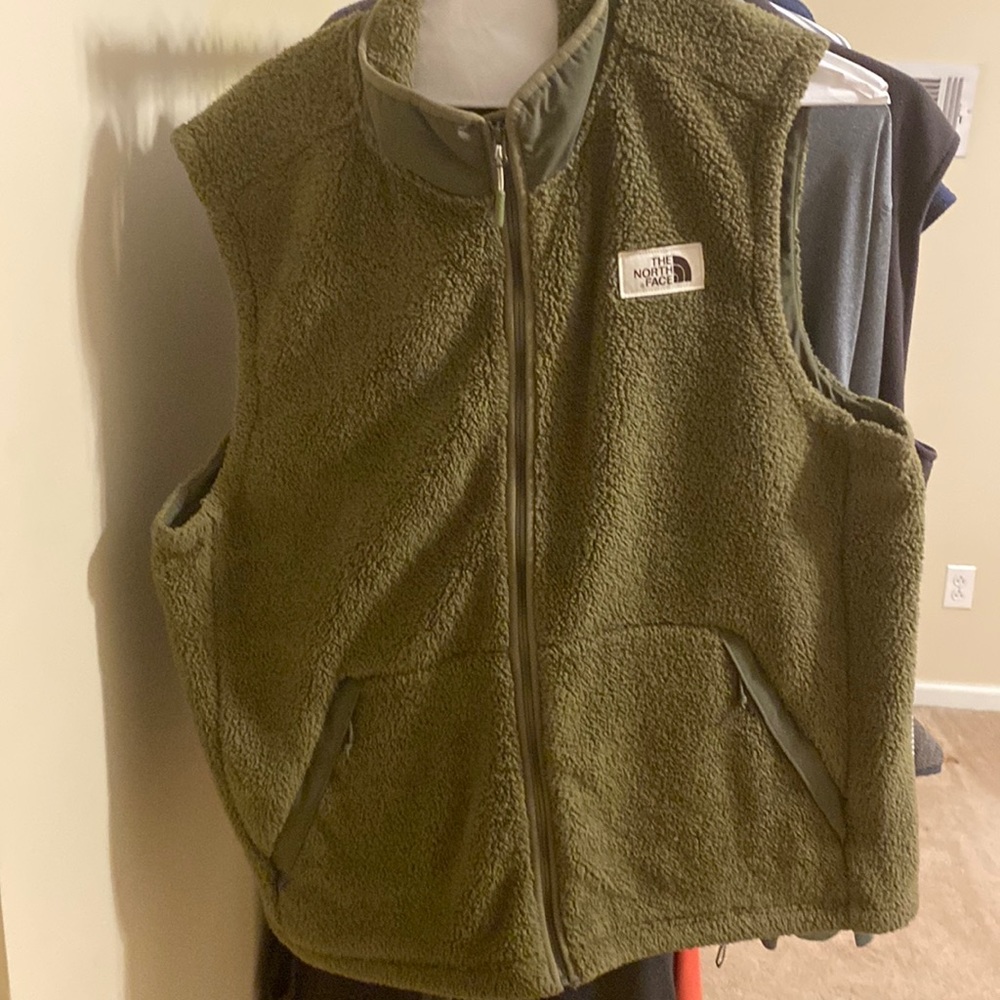 North face vest